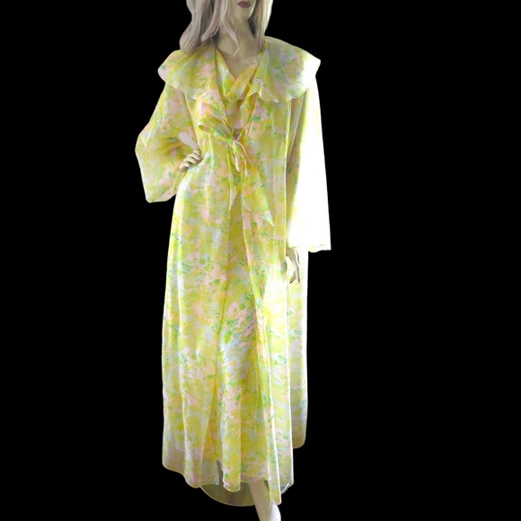 70s Designer Yellow Floral Chiffon Gown & Peignoir Set by Matej for Odette Barsa - Picture 6 of 16